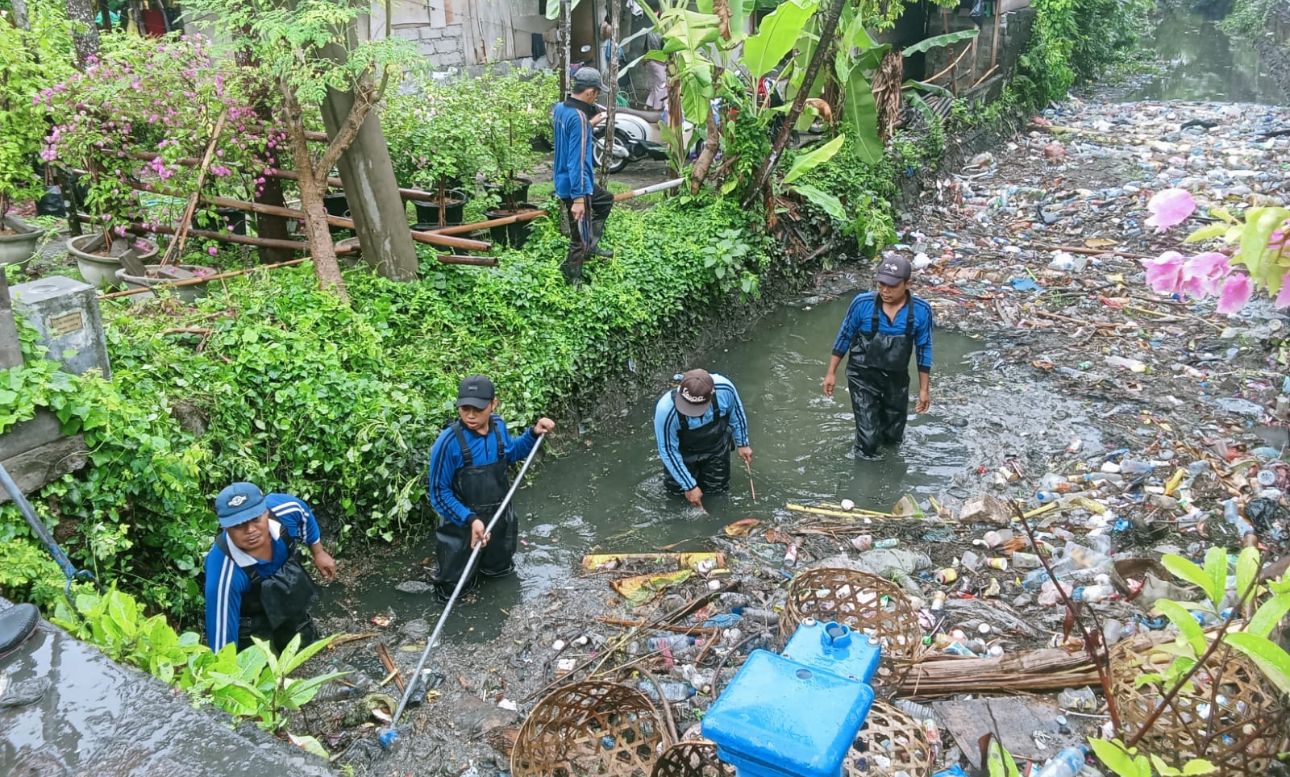 Tim Respon Cepat Siaga Atasi Genangan dan Kebencanaan di Kota Denpasar