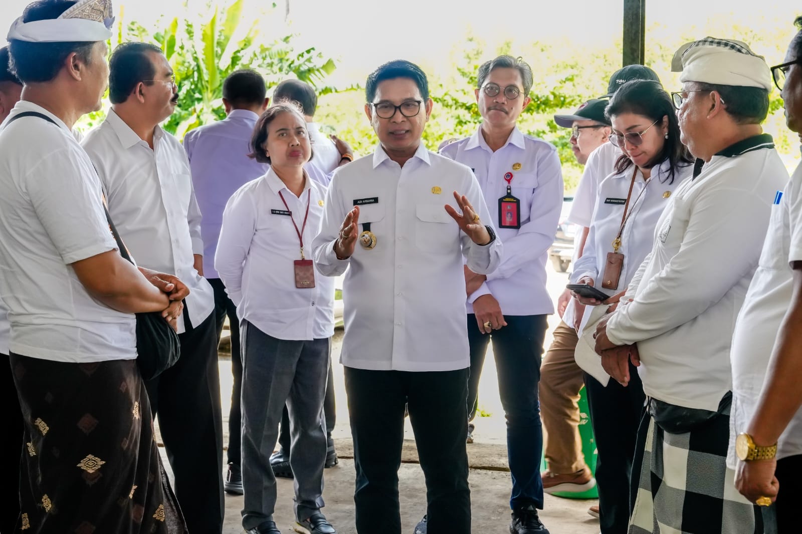 Genjot Inovasi Pengelolaan Sampah, Bupati Adi Arnawa Tinjau Tiga TPS3R di Kutsel