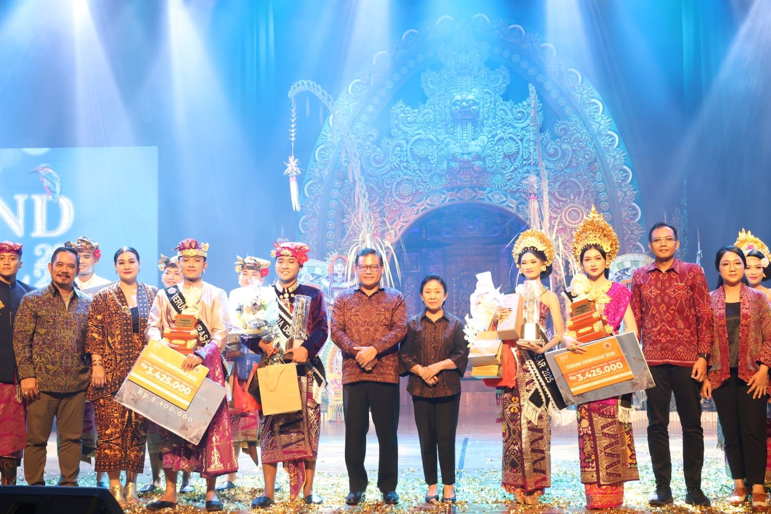 Putu Ryan dan Putu Kiara Juara I Pemilihan Teruna teruni Denpasar 2025