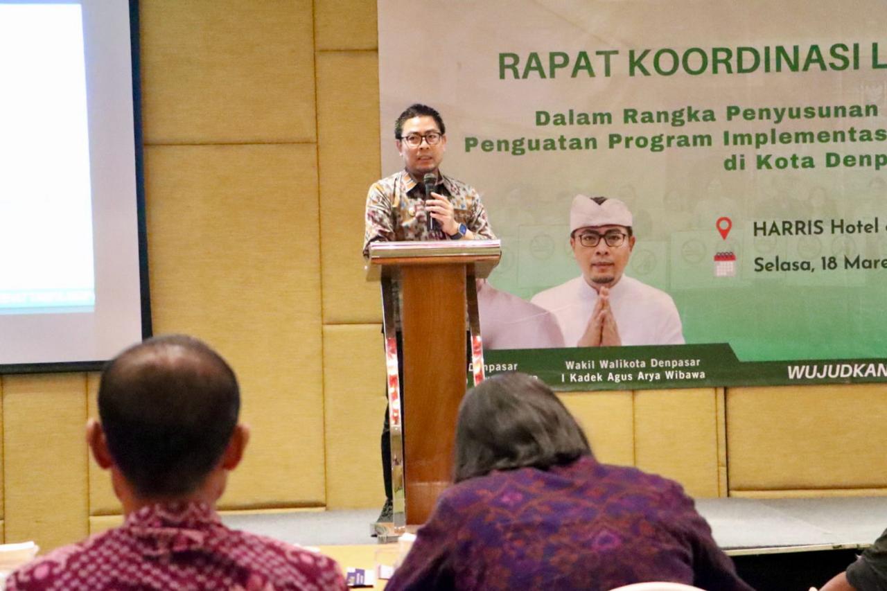 Wawali Arya Wibawa Buka Rapat Koordinasi Lintas Sektor Penguatan Program Implementasi KTR di Denpasar