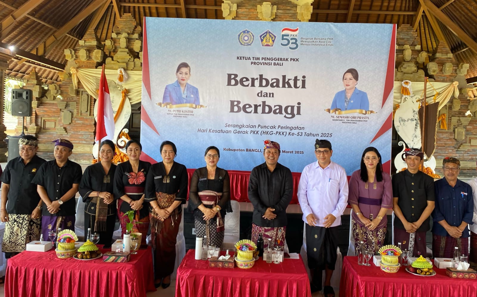 Bupati Sedana Arta Hadiri Aksi Sosial TP PKK Berbakti dan Berbagi di Kabupaten Bangli