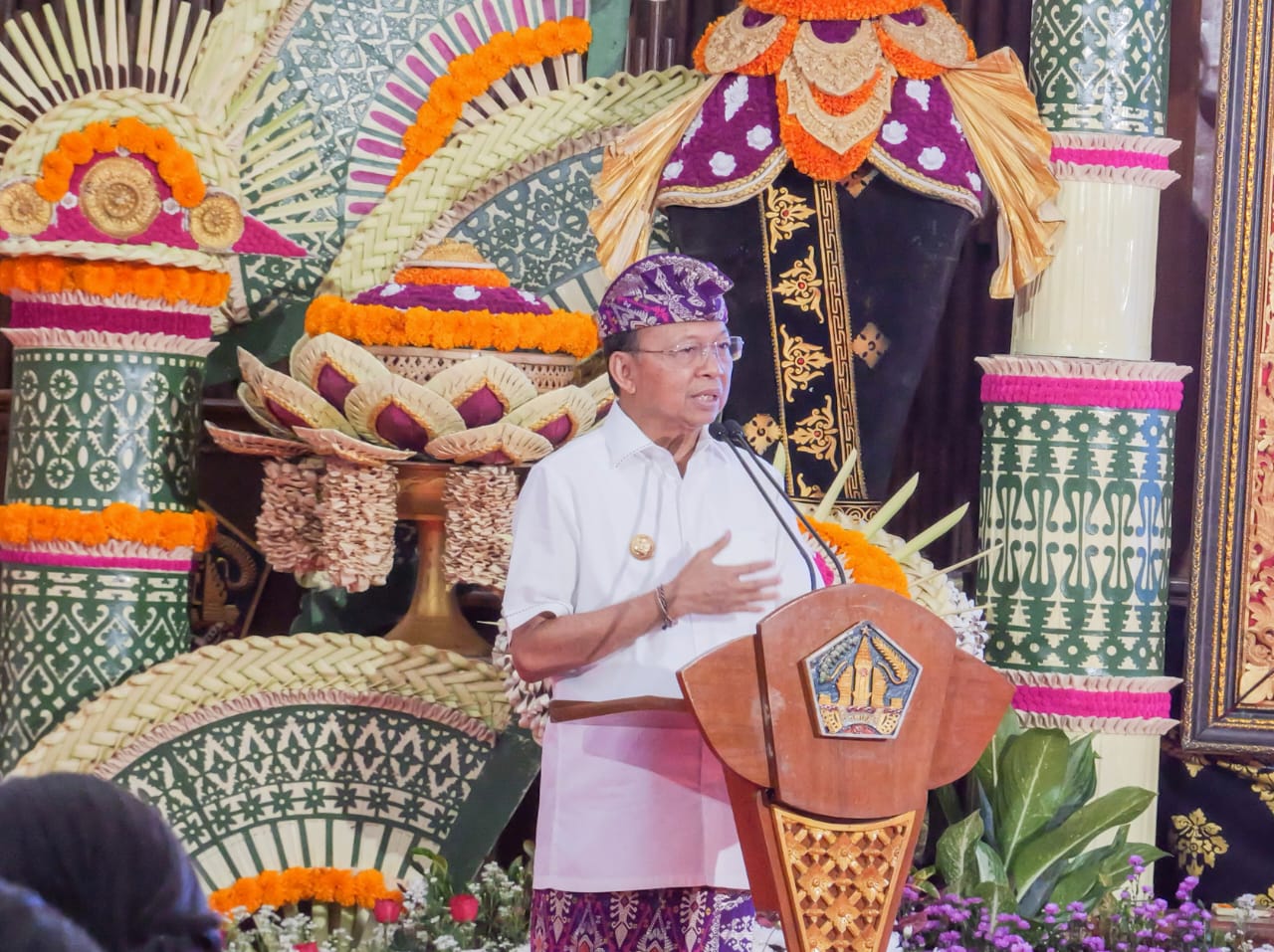 Banyak Dijual Endek Pabrikan, Pasar Galiran Klungkung Jadi Sasaran Tembak Gubernur Koster