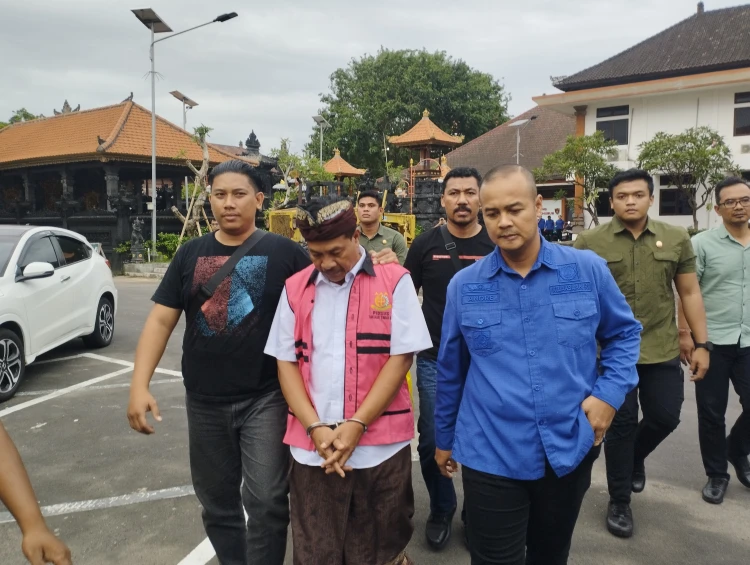 Kajati Bali Tetapkan Kadis PMPTSP Buleleng Jadi Tersangka Dugaan Pemerasan Perizinan Rumah Subsidi