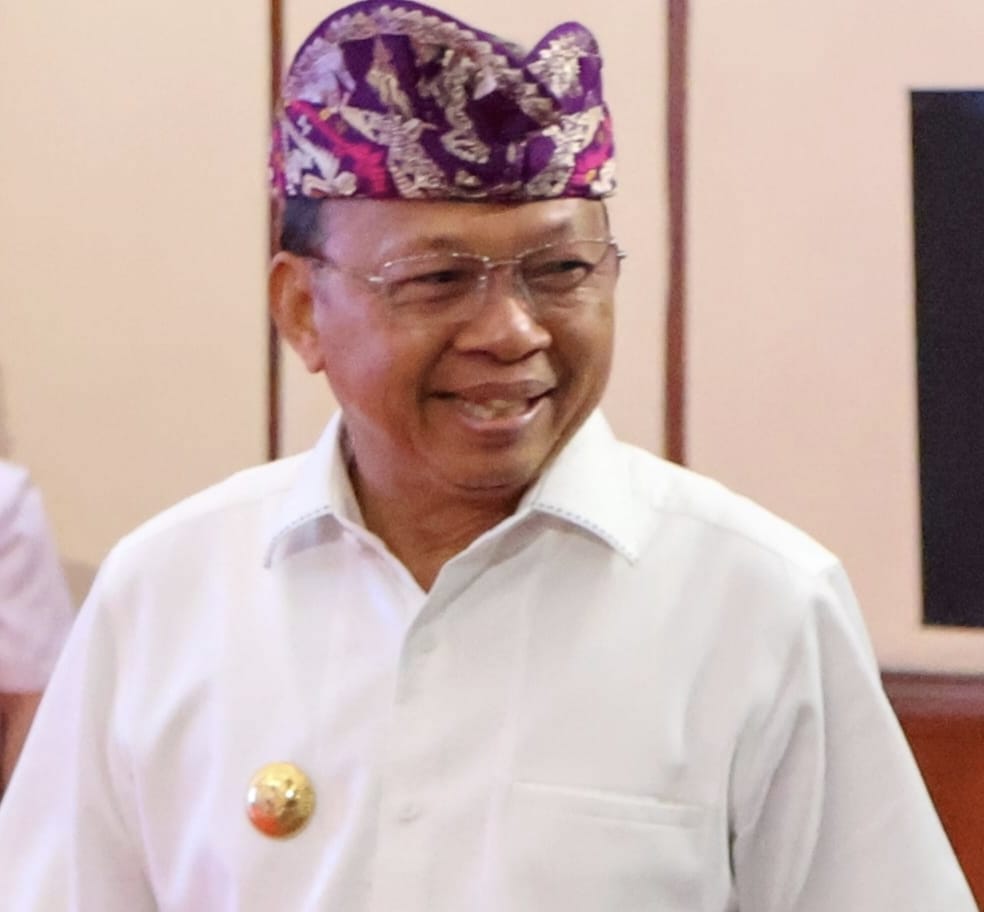 Solusi Atasi Sampah Plastik, Gubernur Koster Akan Masifkan Penggunaan Tumbler di Desa Adat