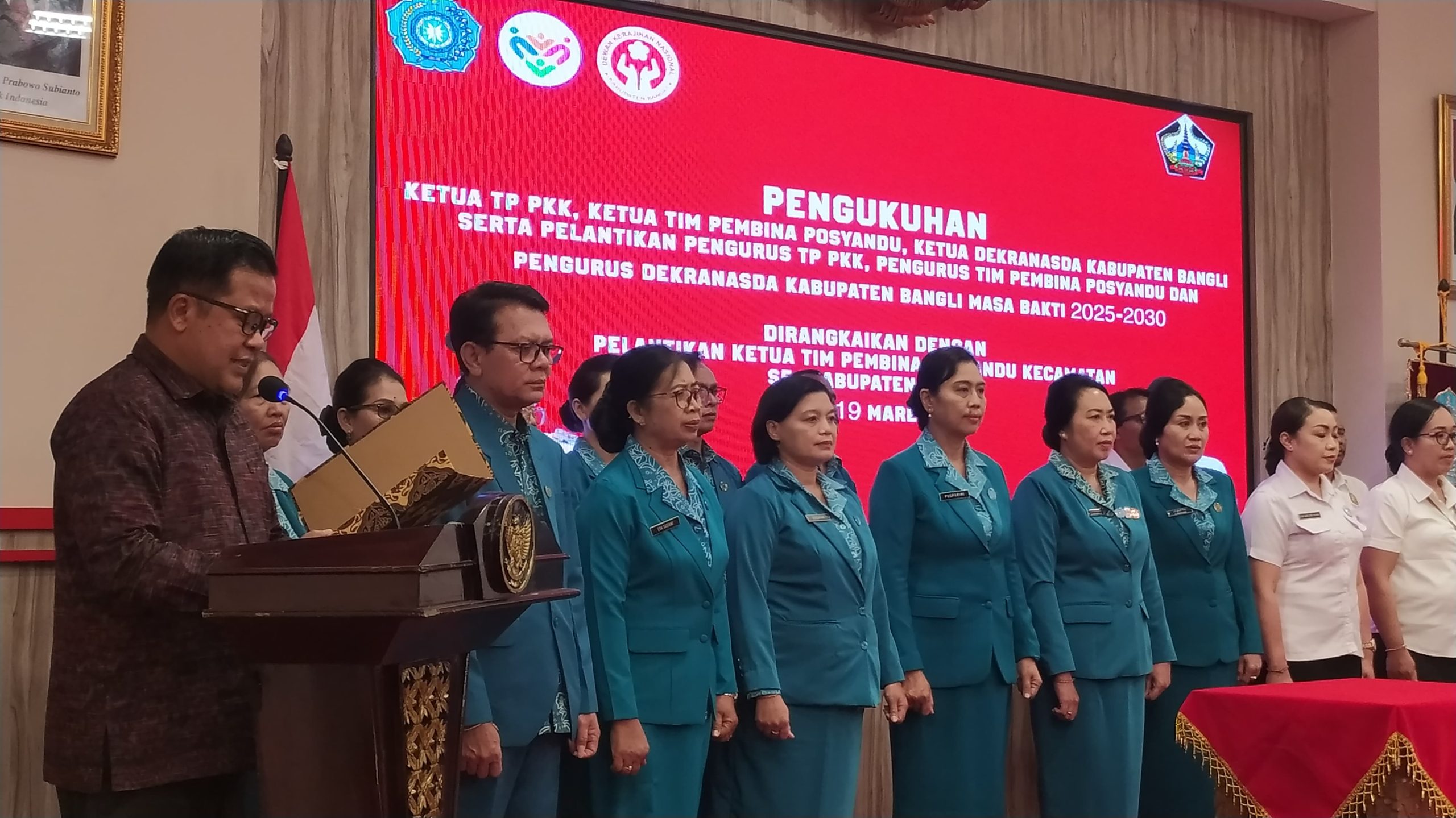 Bupati Sedana Arta Kukuhan Ketua TP PKK, Pembina Posyandu, dan Ketua Dekranasda Bngli