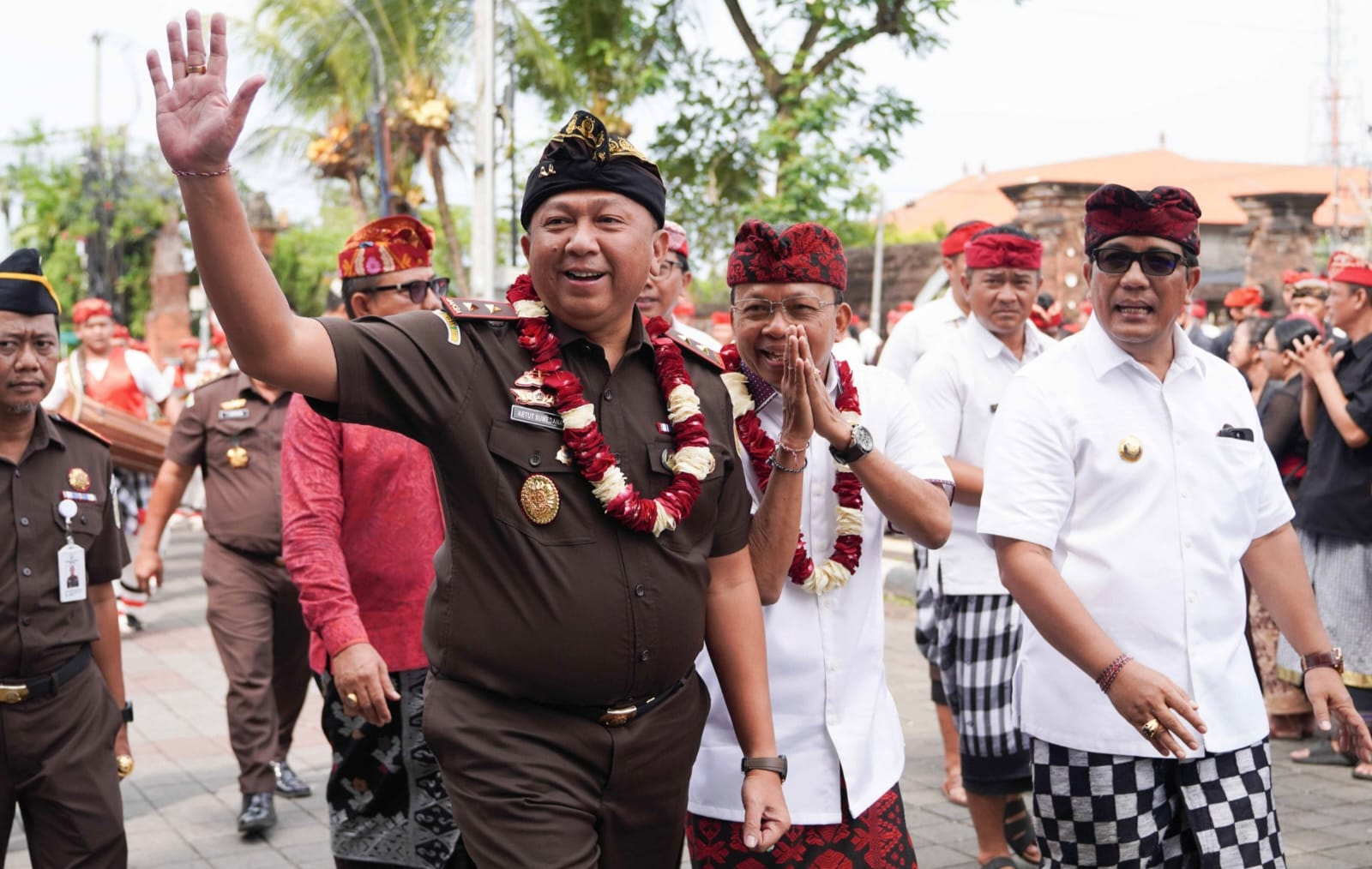 Sinergitas Program Pemprov Bali – Kajati Bali, Gubernur Koster Puji Edukasi dan Penegakan Hukum hingga Tingkat Desa
