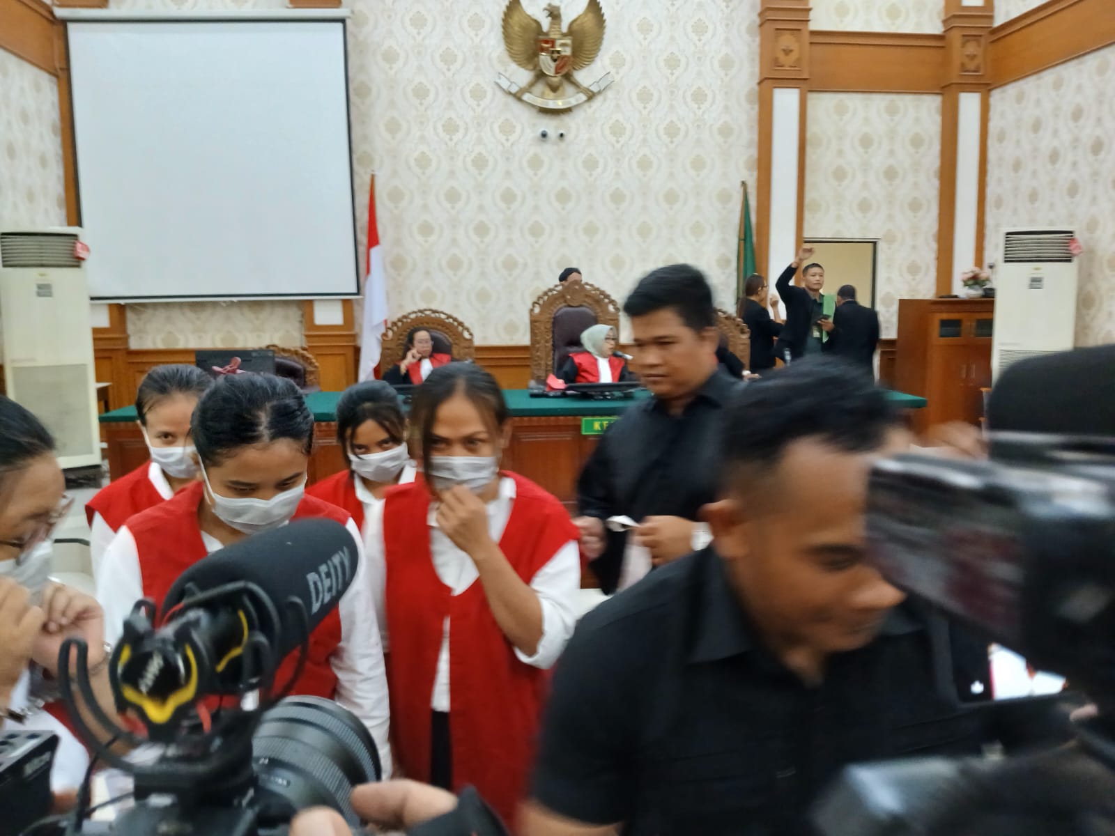 Berkas Putusan Belum Siap, Hakim Tunda Vonis Kasus Flame Spa