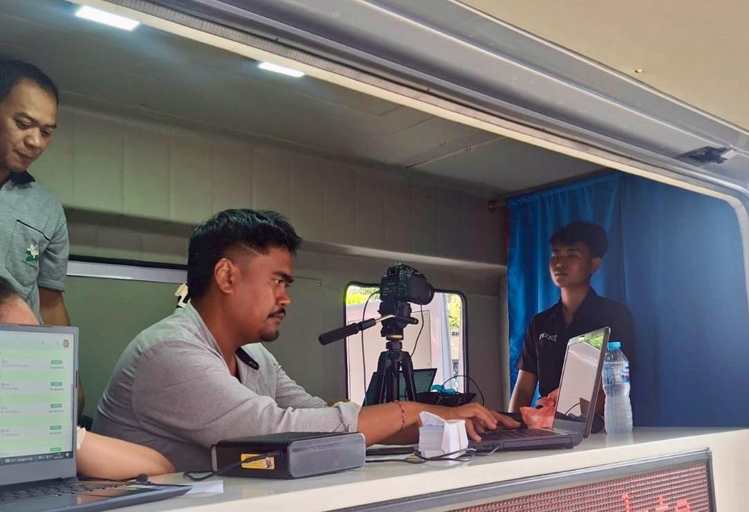 Disdukcapil Sasar Masyarakat Kelurahan Padangsambian Buat KTP Elektronik