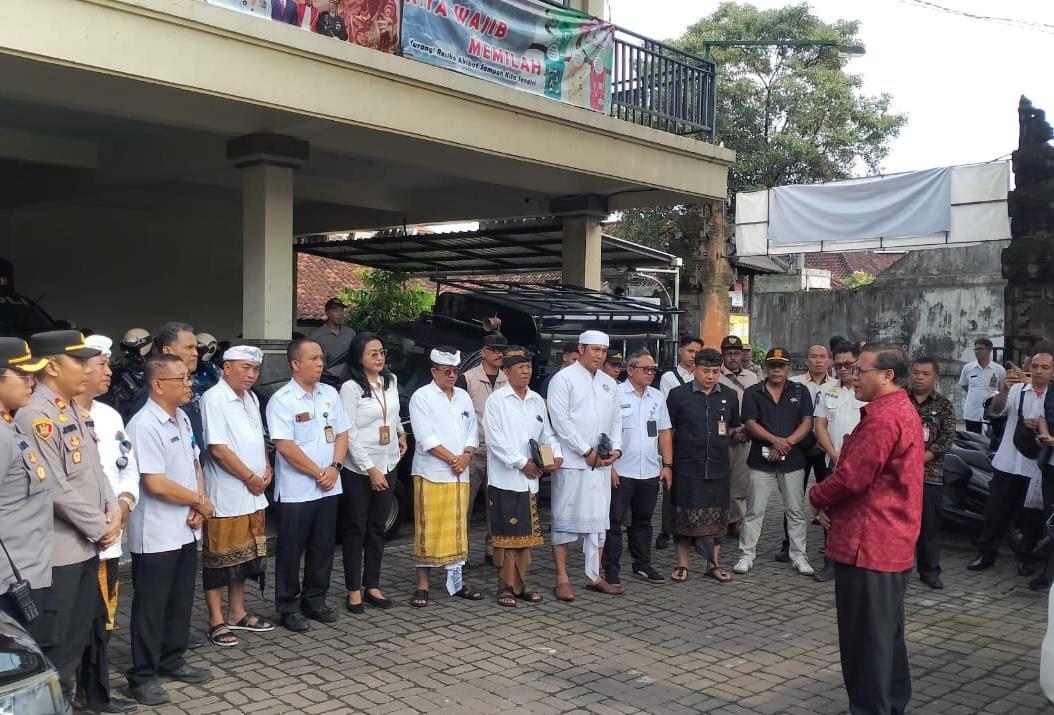 Jaga Kondusifitas Malam Pangerupukan Nyepi, Sekda Denpasar Pimpin Tim Pengawasan Sosilaisasi Perda ke STT