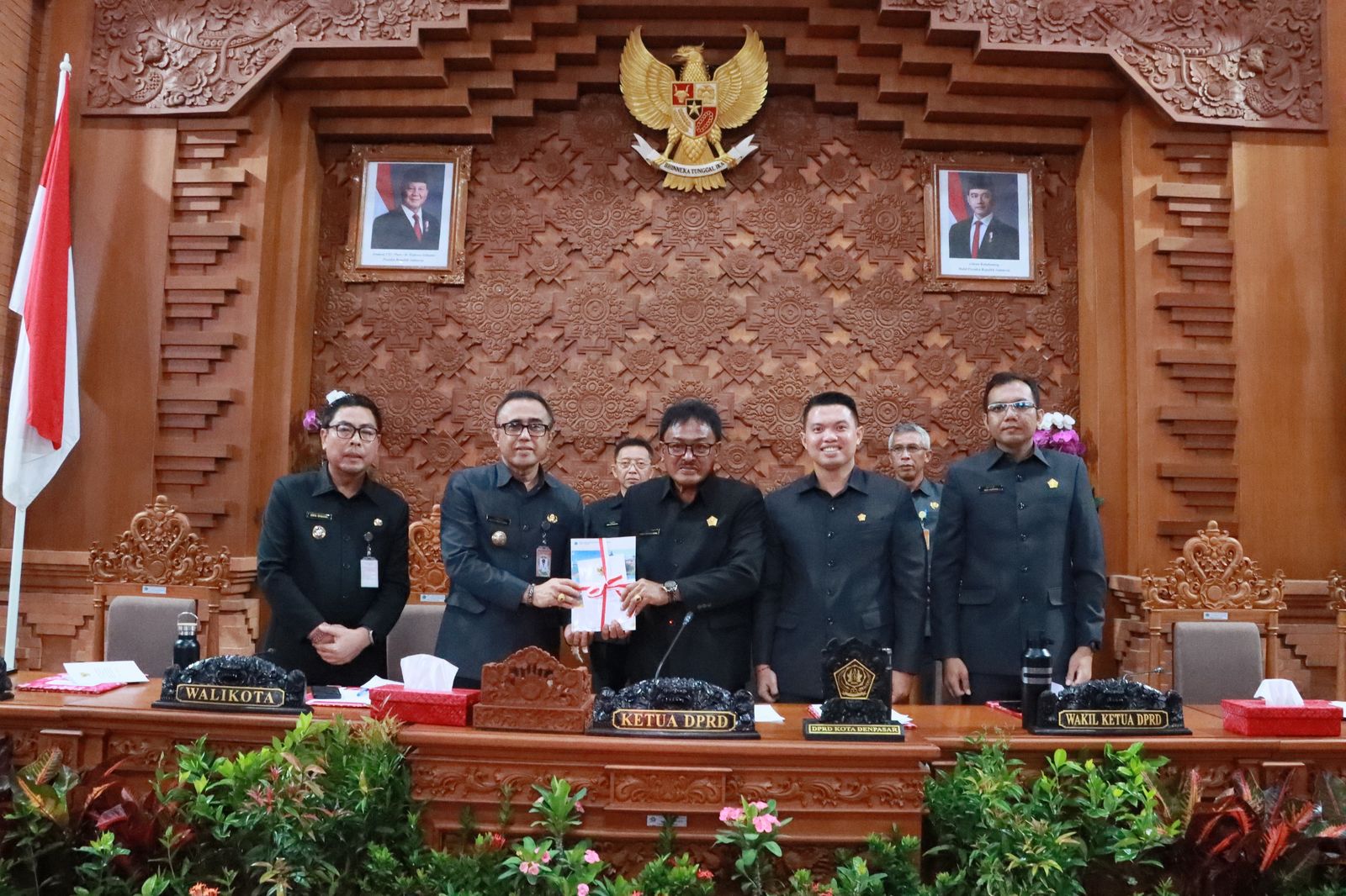 Sidang Paripurna Ke-5 Masa Persidangan I DPRD, Walikota Jaya Negara Sampaikan Rancangan Awal RPJMD Kota Denpasar 2025-2029