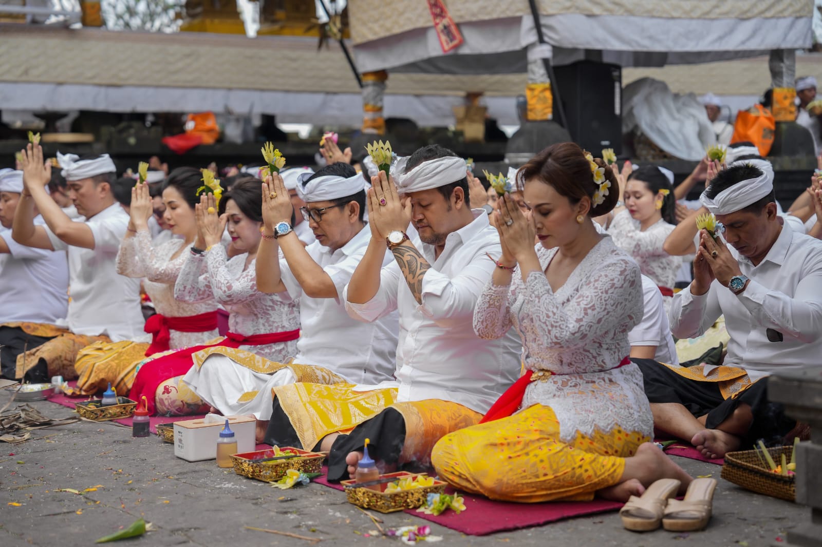 Karya IBTK di Pura Agung Besakih, Bupati Adi Arnawa Pimpin Panganyaran Pemkab Badung