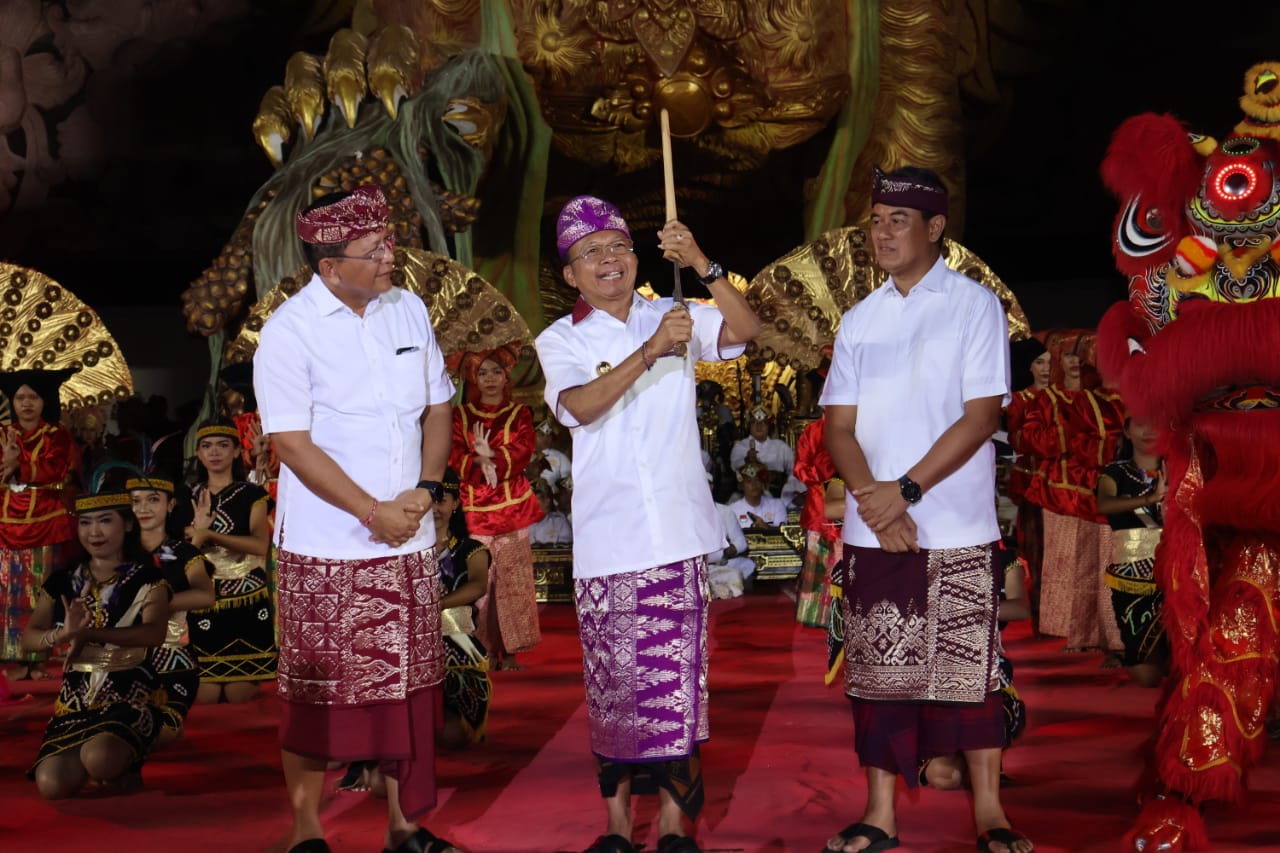 Gubernur Koster Harapkan Kepemimpinan Sutjidra-Supriatna Bawa Buleleng Maju