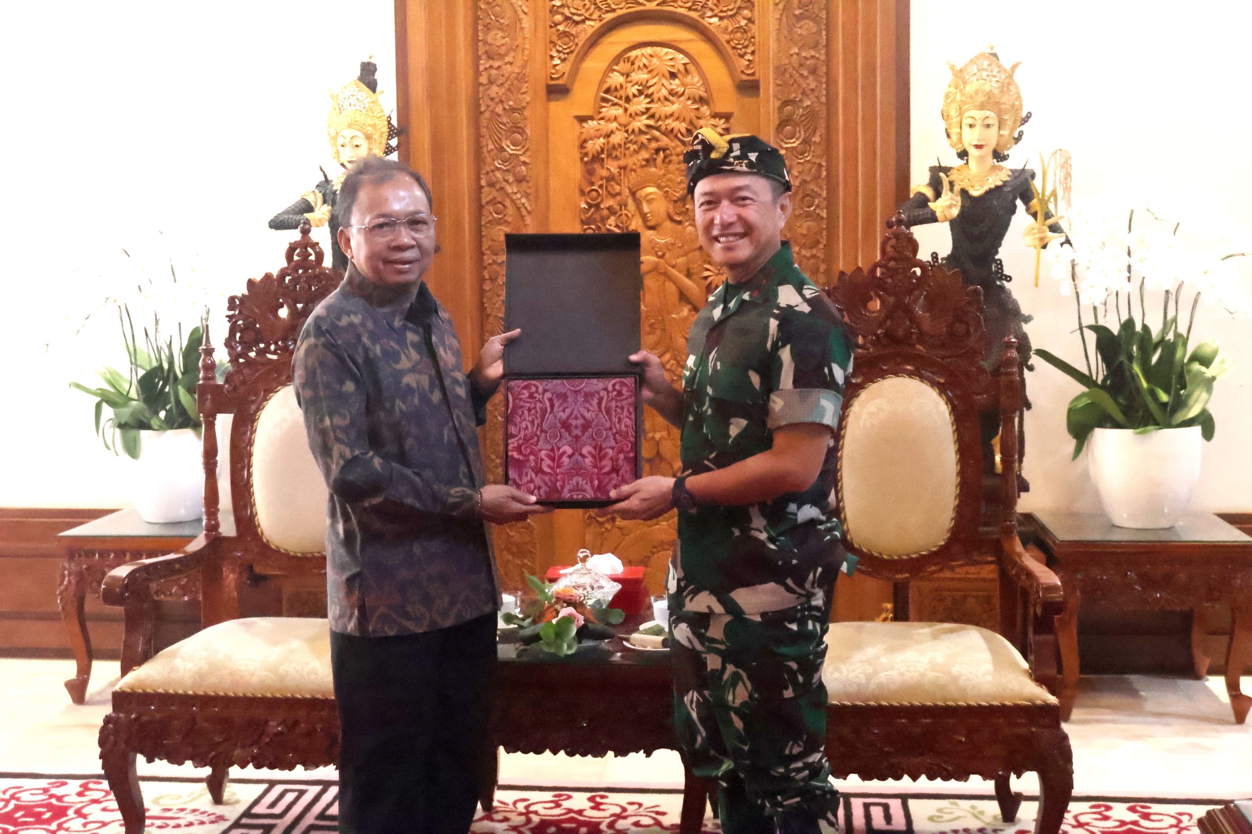 Pangdam IX/Udayana Mayjen TNI Piek Budyakto Usul Bentuk Satgas Kawal SE Gubernur Koster