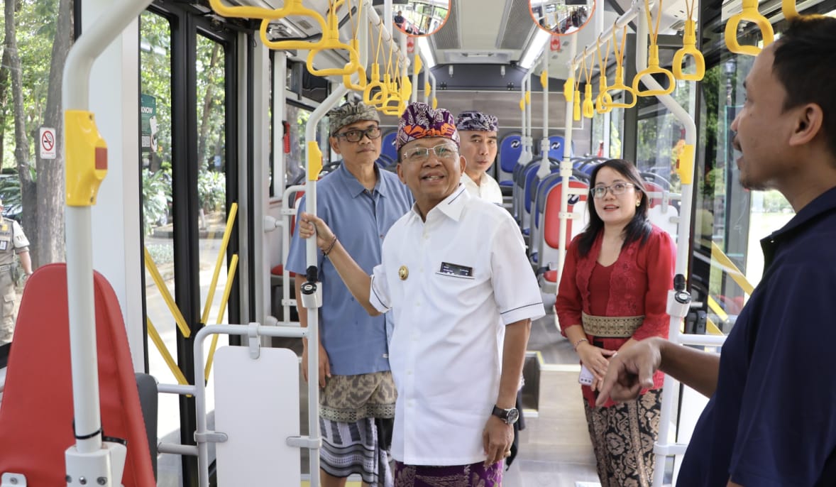Pemprov Bali Terima Hibah 10 Bus Listrik Tridatu Ramah Lingkungan dari Pemerintah Korsel