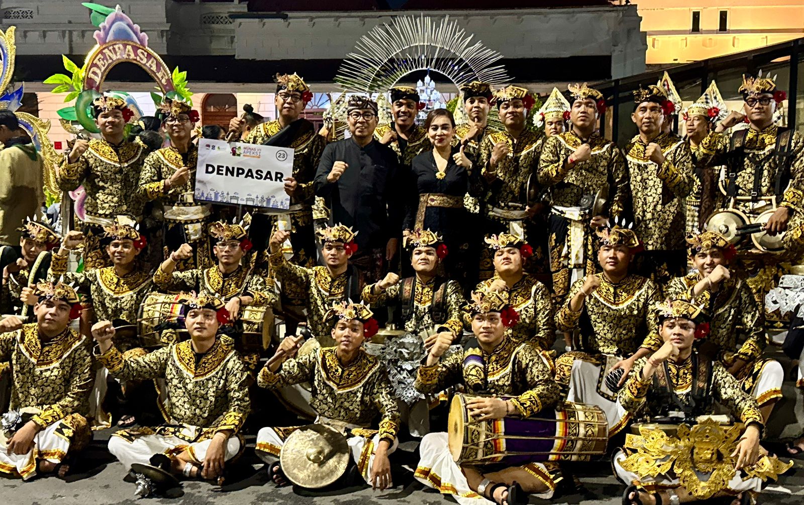 Kontingen Denpasar Tampil di Karnaval Budaya Munas Ke-VII APEKSI, Wawali Arya Wibawa Beri Dukungan dan Semangat