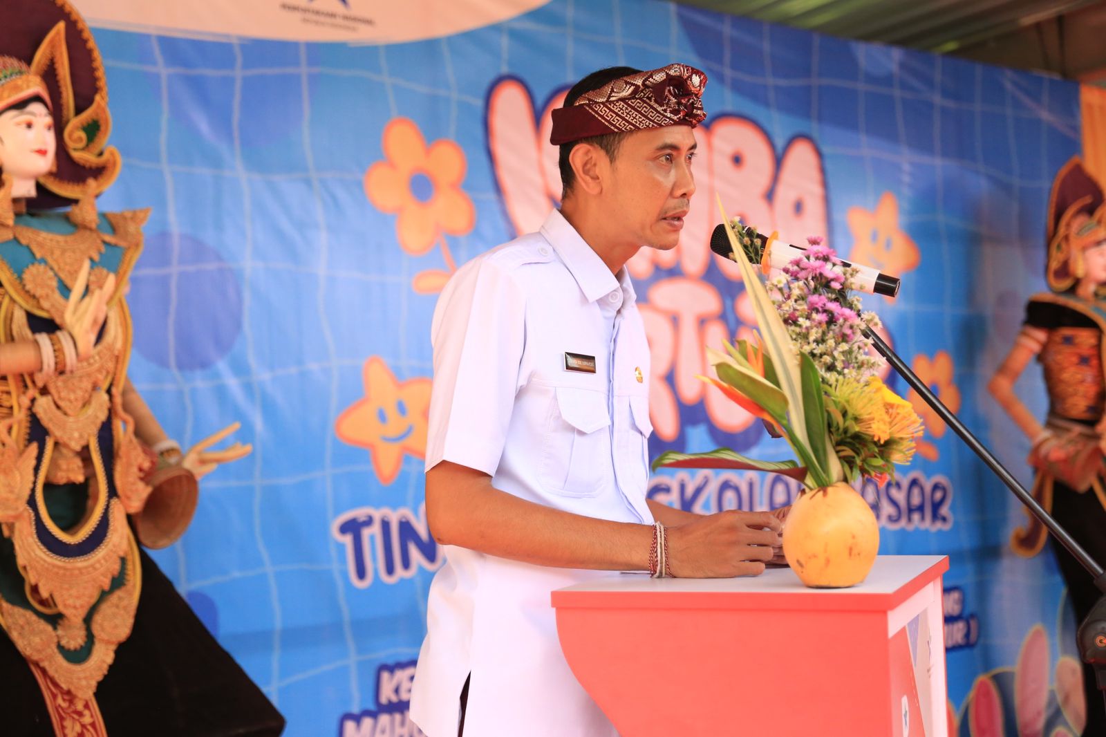 Tingkatkan Minat Baca dan Keterampiln Siswa, Wabup Tjok Surya Buka Lomba Bertutur Tingkat Sekolah Dasar
