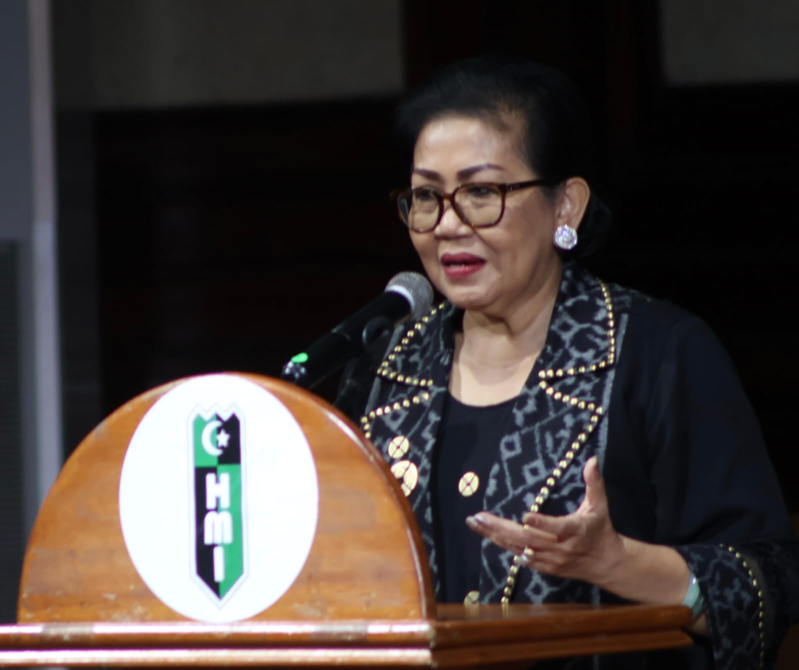 Ny. Putri Koster Ajak Generasi Muda Asah Intelektual, Emosional dan Spiritual