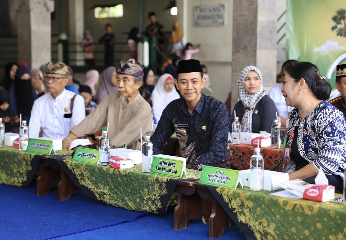 Wabup Tjok Surya Lepas Keberangkatan Calon Jemaah Haji Klungkung 2025