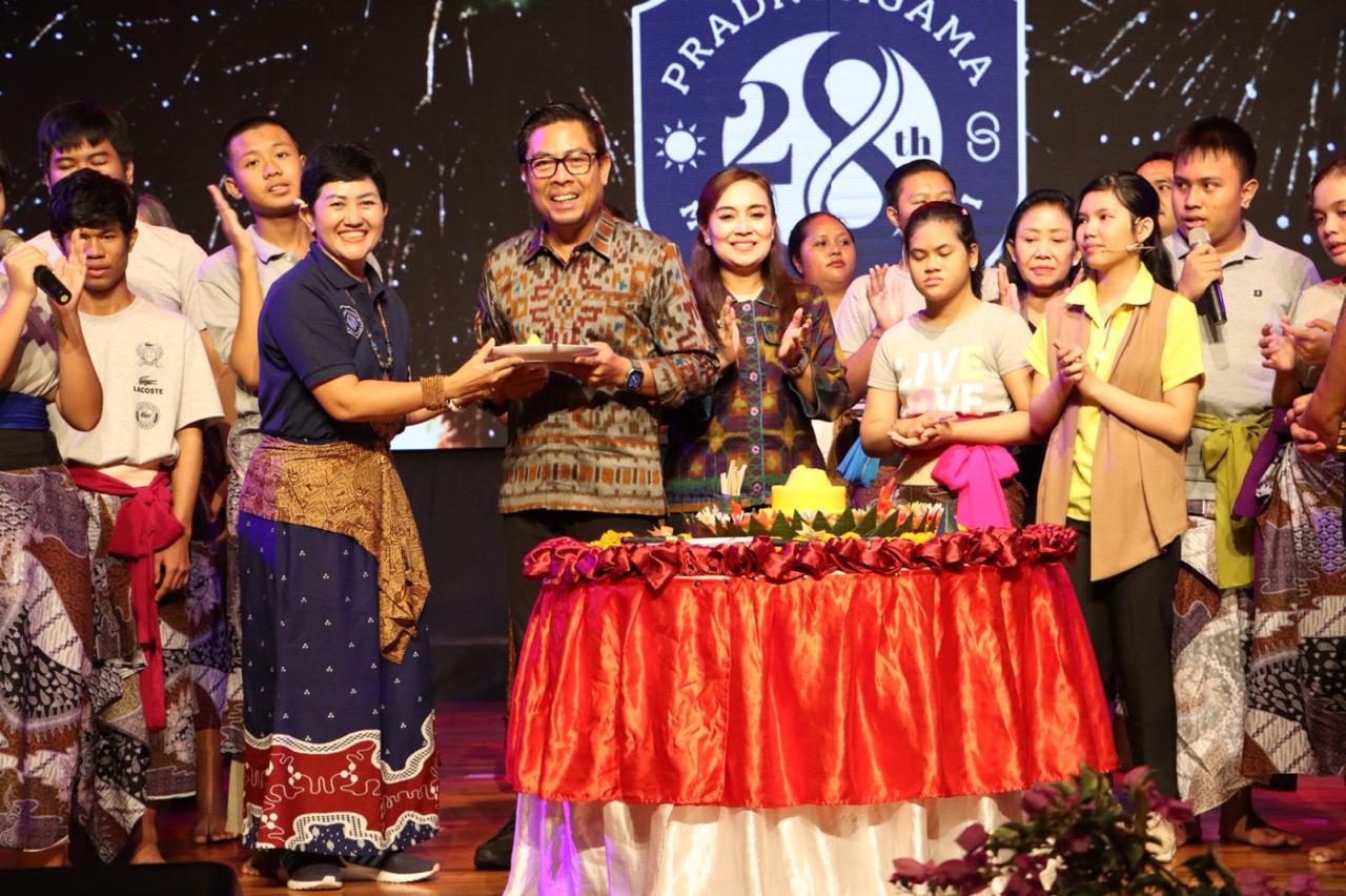 Hadiri HUT Ke-28 Pradnyagma, Wawali Arya Wibawa: Beri Kontribusi Nyata dan Iklim Sosial di Denpasar