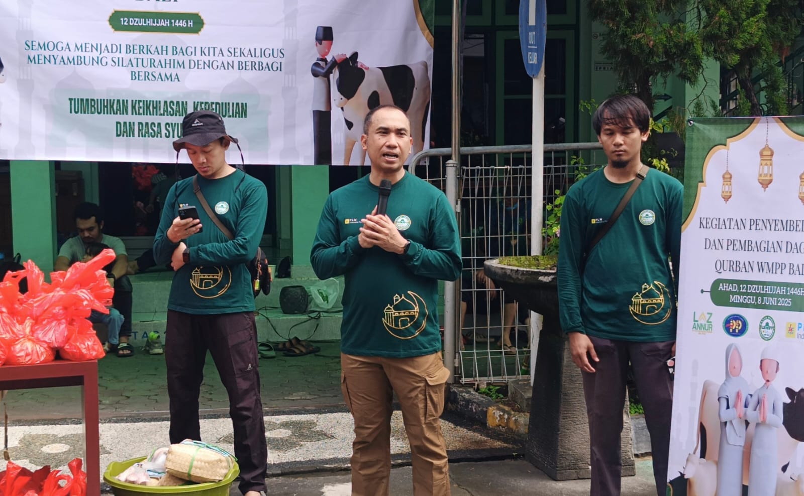 WMPP PLN Indonesia Power UBP Bali Bagikan Daging Qurban di Momen Idul Adha 1446 H