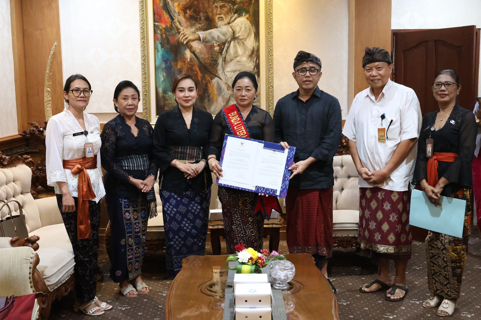 Walikota Jaya Negara Kukuhkan Bunda Literasi Kota Denpasar Periode 2025-2030