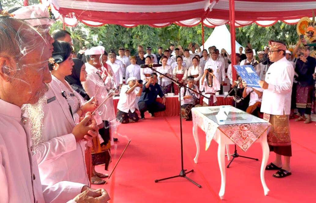 Walikota Jaya Negara Lantik 3.926 PPPK Kota Denpasar, Tekankan ASN Kompeten, Inovatif dan Kolaboratif