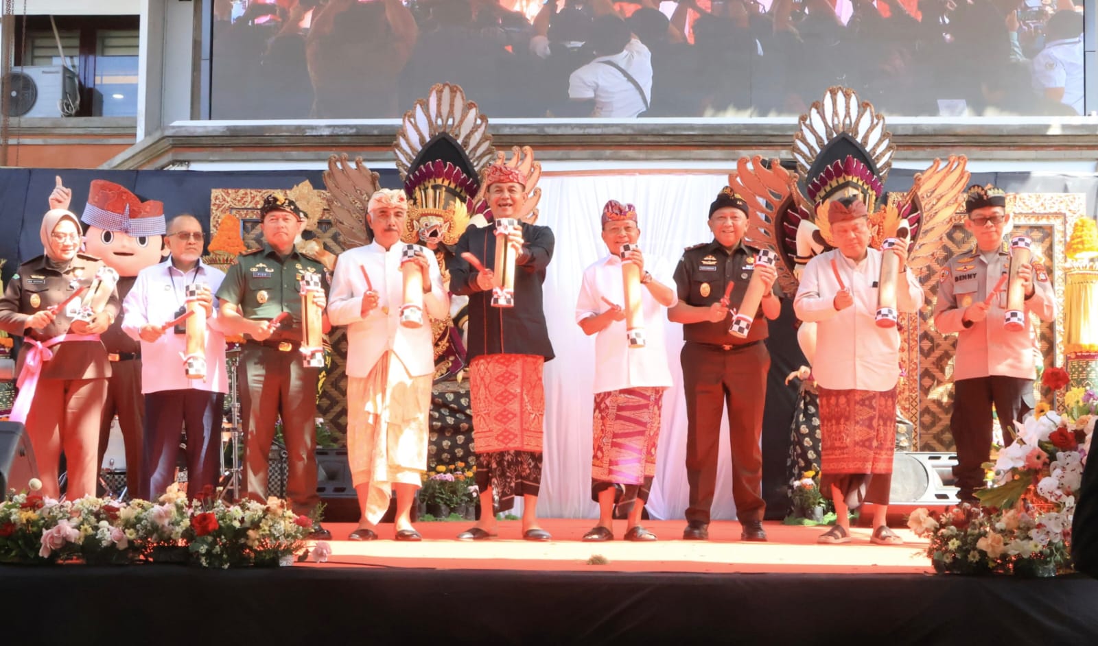 Komitmen Bersama Implementasi Bale Kertha Adhyaksa di Bali, Gubernur Koster: Revitalisasi Hukum Adat Pilar Keadilan Lokal
