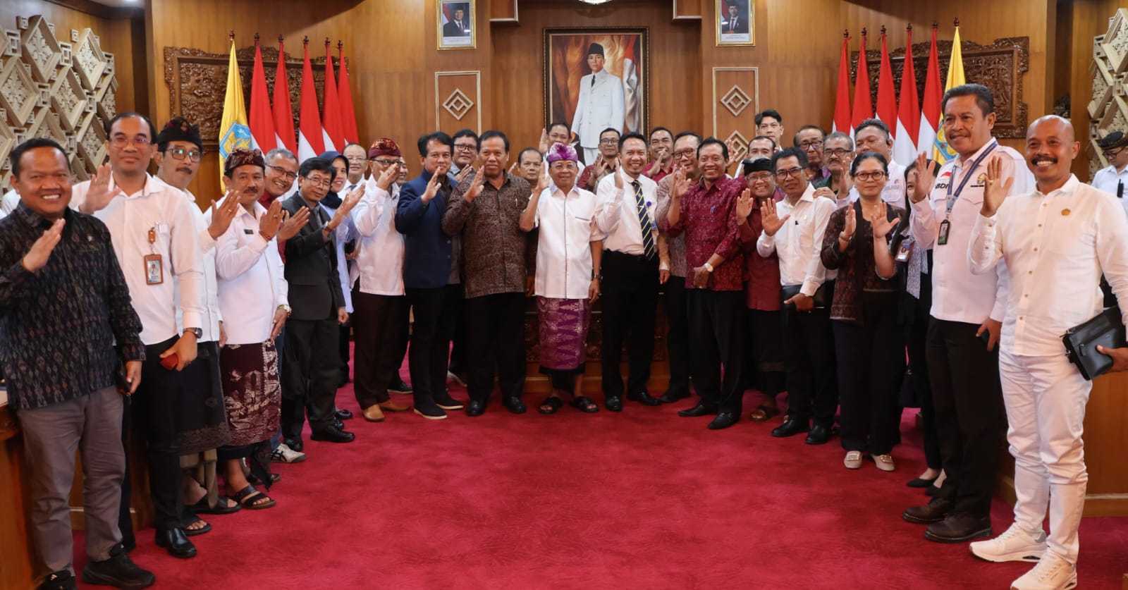 Puluhan Kampus Negeri dan Swasta Dukung Program Satu Keluarga Satu Sarjana, Gubernur Koster: Demi Generasi Unggul Bali