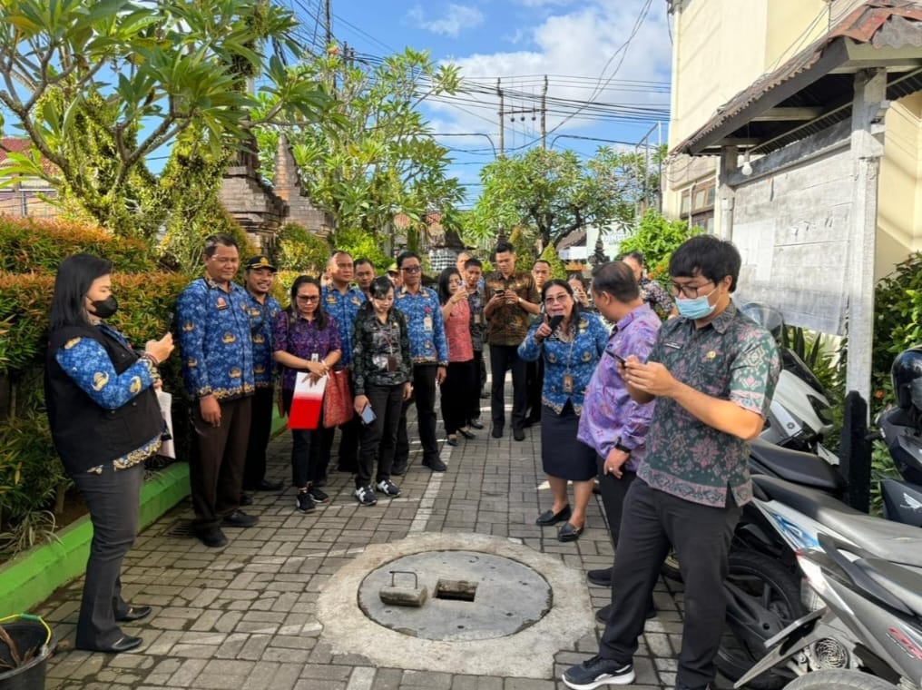 Inspektorat Daerah Provinsi Bali Pastikan Seluruh Instansi Pemerintah Bebas Sampah Plastik Sekali Pakai