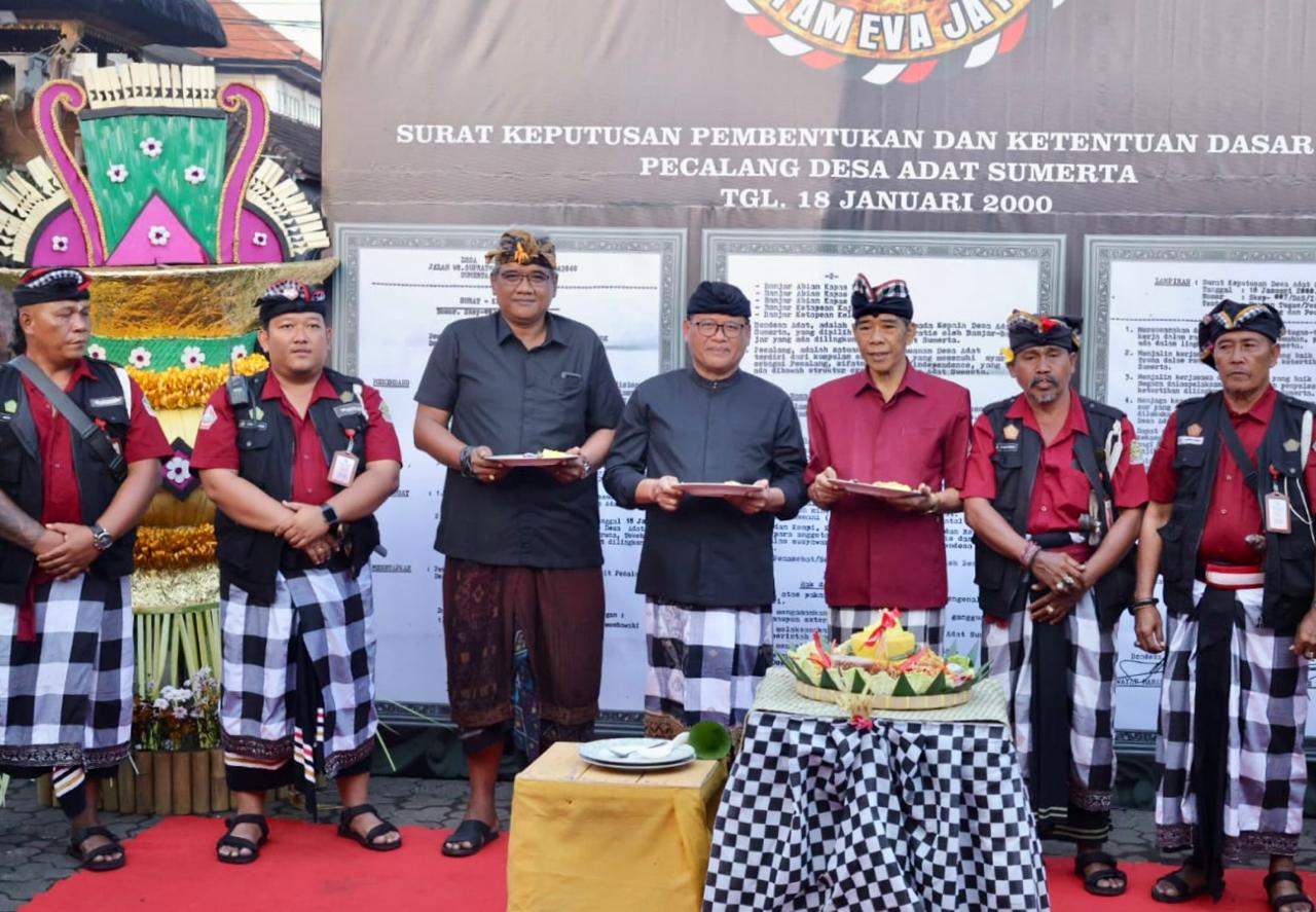HUT Ke-25, Sekda Alit Wiradana Harapkan Pecalang Desa Adat Sumerta Garda Terdepan Pelestarian Budaya Bali
