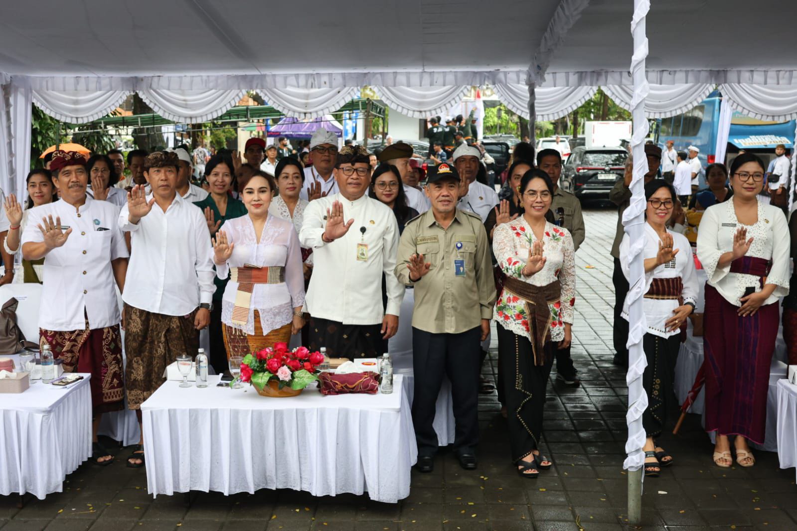 Peringati Harganas Ke-32, Sekda Alit Wiradana Hadiri Kirab Bangga Kencana, Bangun Keluarga Berkualitas