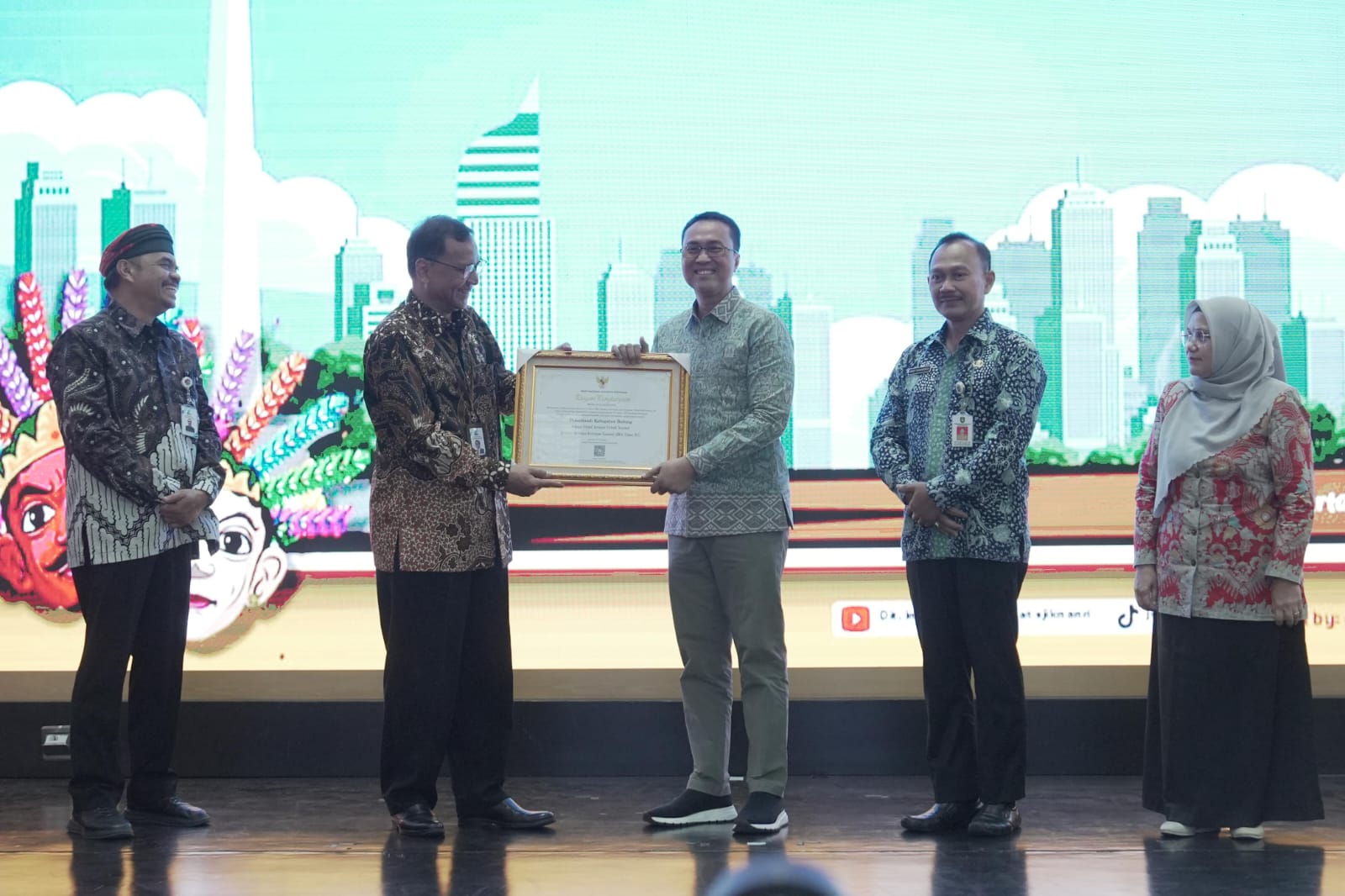 Pemkab Badung Raih Predikat Simpul Jaringan Terbaik Nasional 2025 dari ANRI