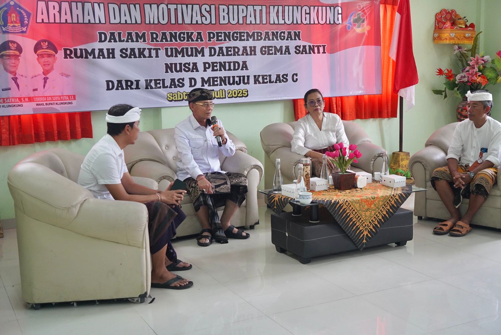 Bupati Satria Motivasi Pegawai dan Dokter di RSUD Gema Santi Nusa Penida