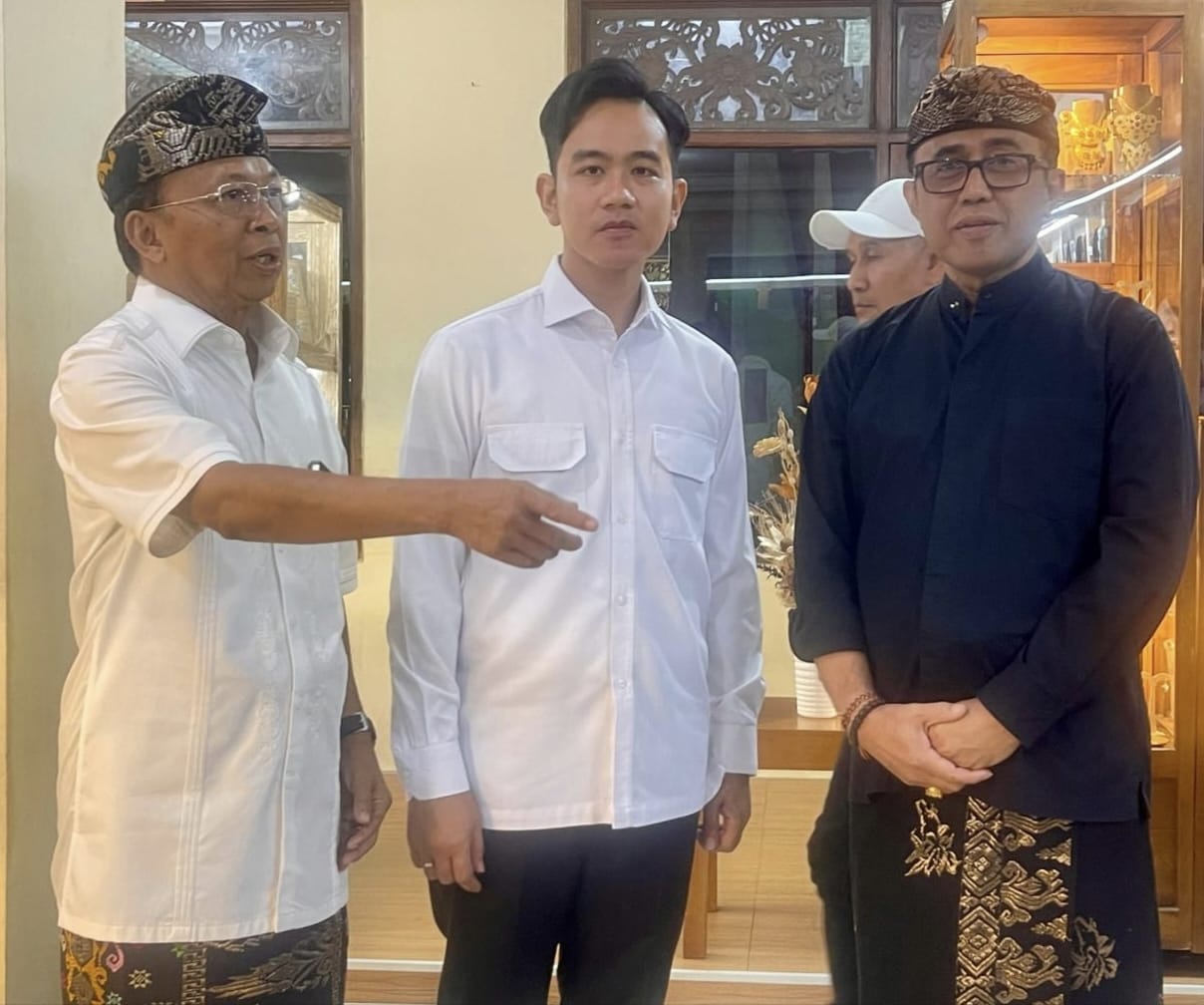 Walikota Jaya Negara Bersama Gubernur Koster Dampingi Kunjungan Wapres Gibran di PKB XLVII