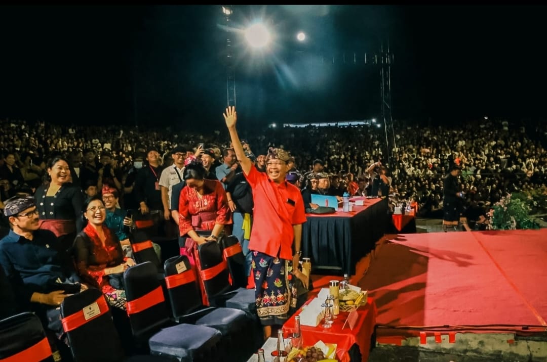 Generasi Muda Bali Antusias Sambut Gubernur Koster Saksikan Lomba Barong Ket PKB 2025