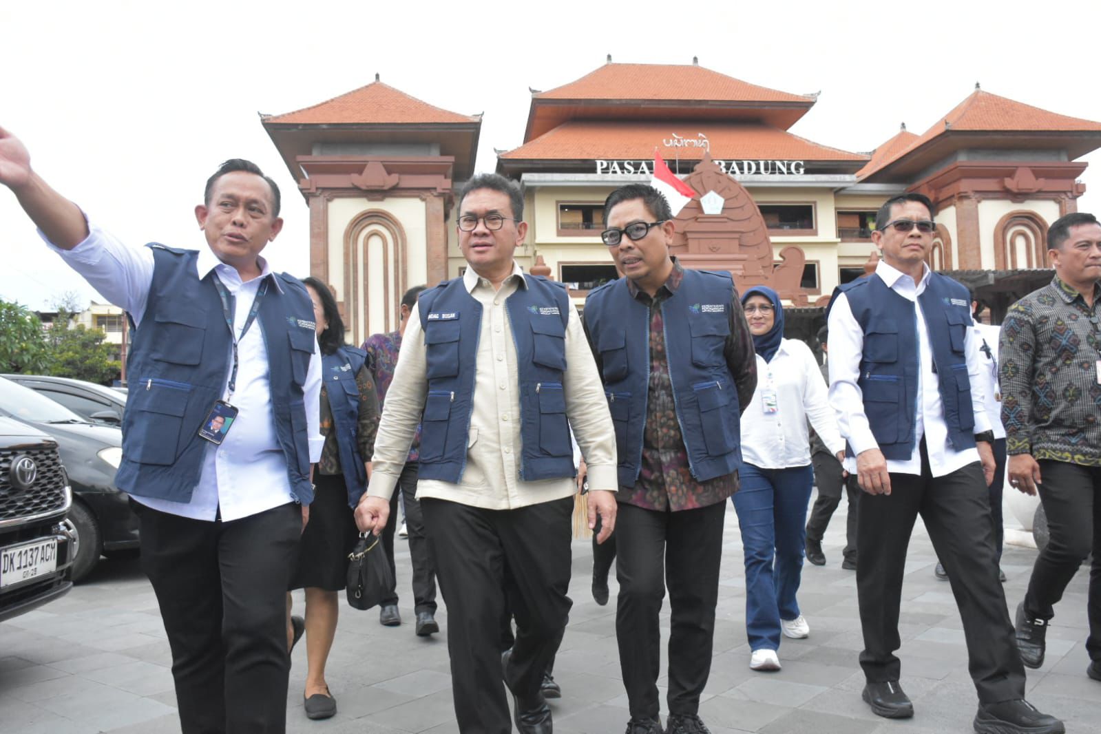 Wawali Arya Wibawa Dampingi Kunjungan Mendag Budi Santoso di Pasar Badung, Apresiasi Pengolahan Sampah Terintegrasi
