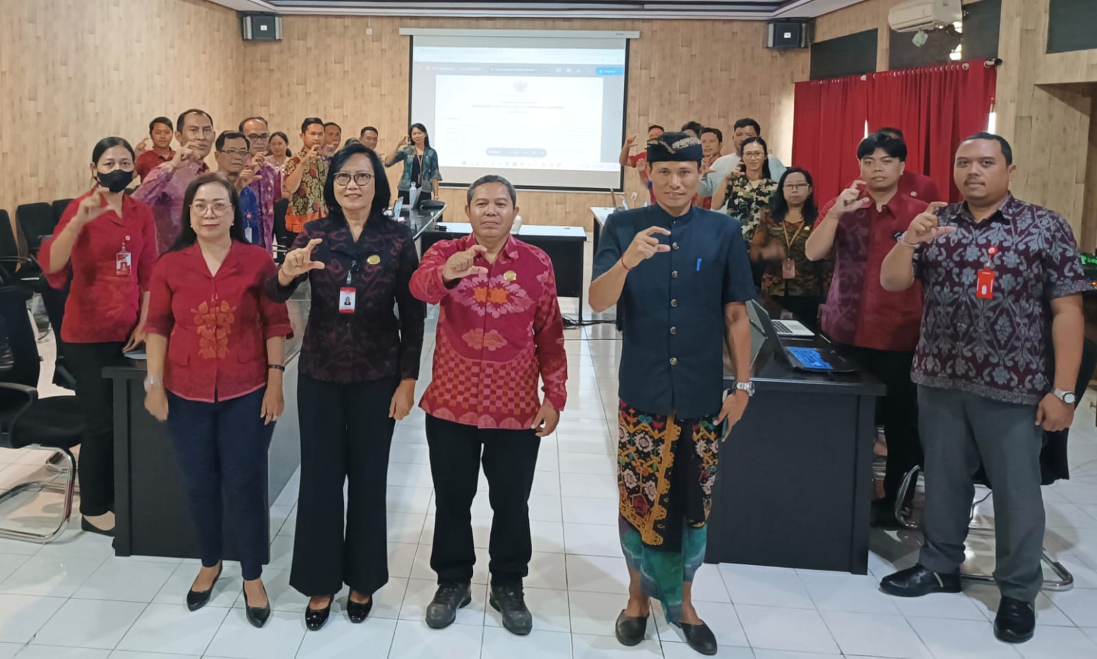 Komisi Informasi Bali Bersama Diskominfosan Bangli Gelar Monev Keterbukaan Informasi Publik