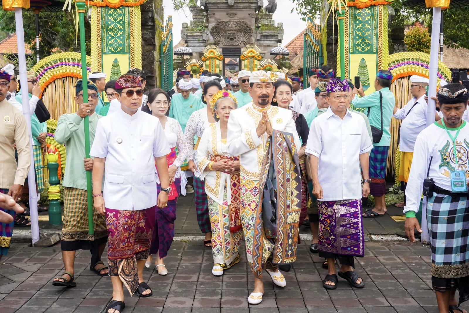 Bupati Bersama Wabup Badung Ikuti Prosesi Bhiseka Ida Cokorda Mengwi XIII