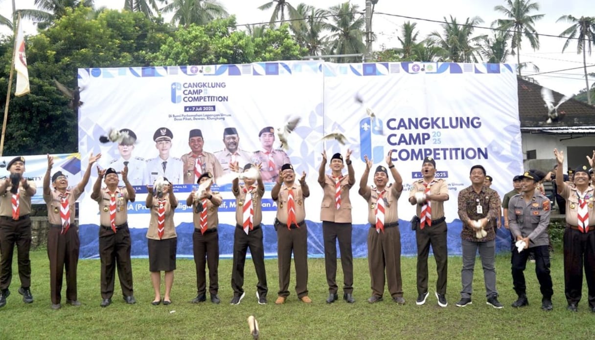 Buka Cangklung Camp Competition, Wabup Tjok Surya Minta Sikap Disiplin Terus Ditingkatkan