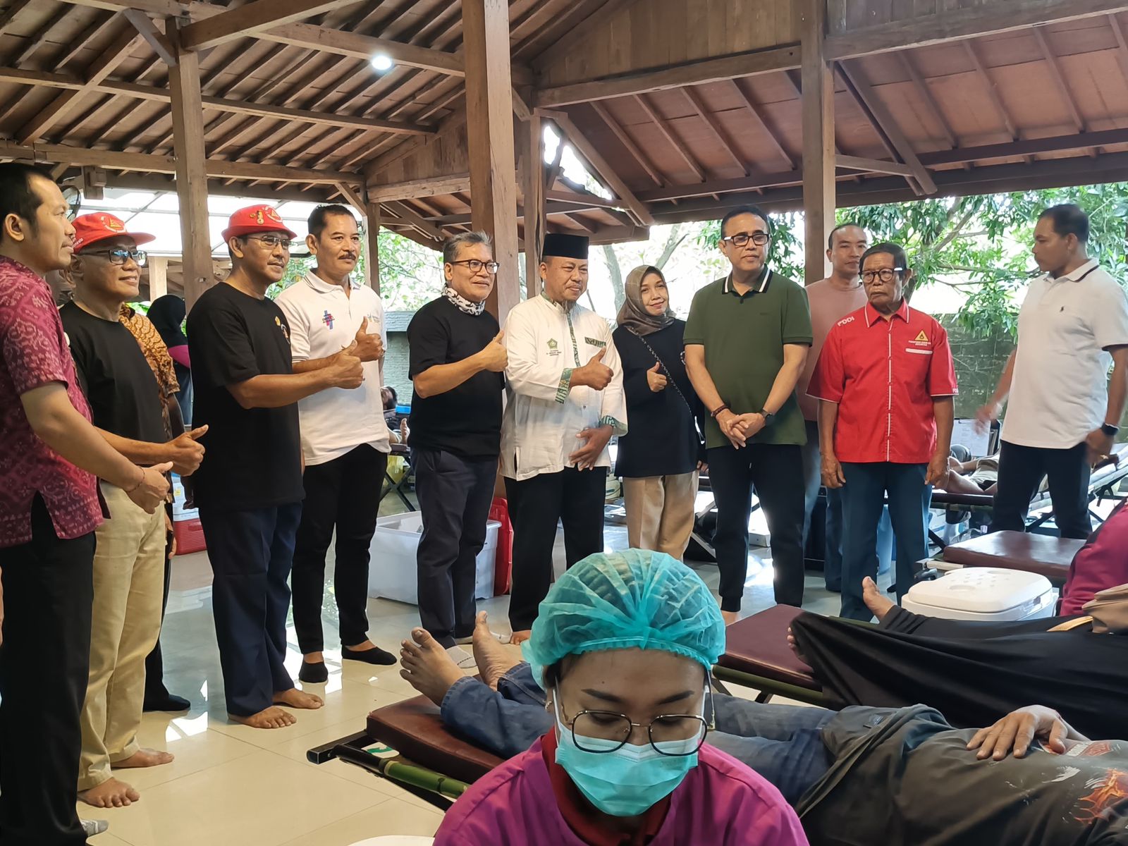 Dukung Aksi Kemanusiaan, Walikota Denpasar Tinjau Donor Darah di Padangsambian