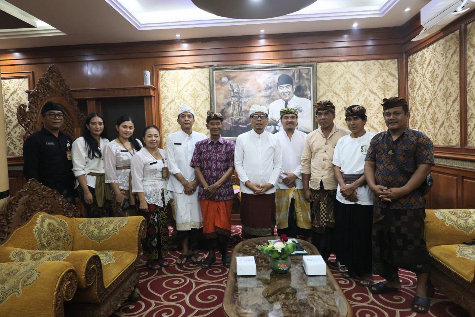 Sambut HUT Ke-80 RI, Wawali Arya Wibawa Apresiasi Aksi Sosial Wanging Wengkon