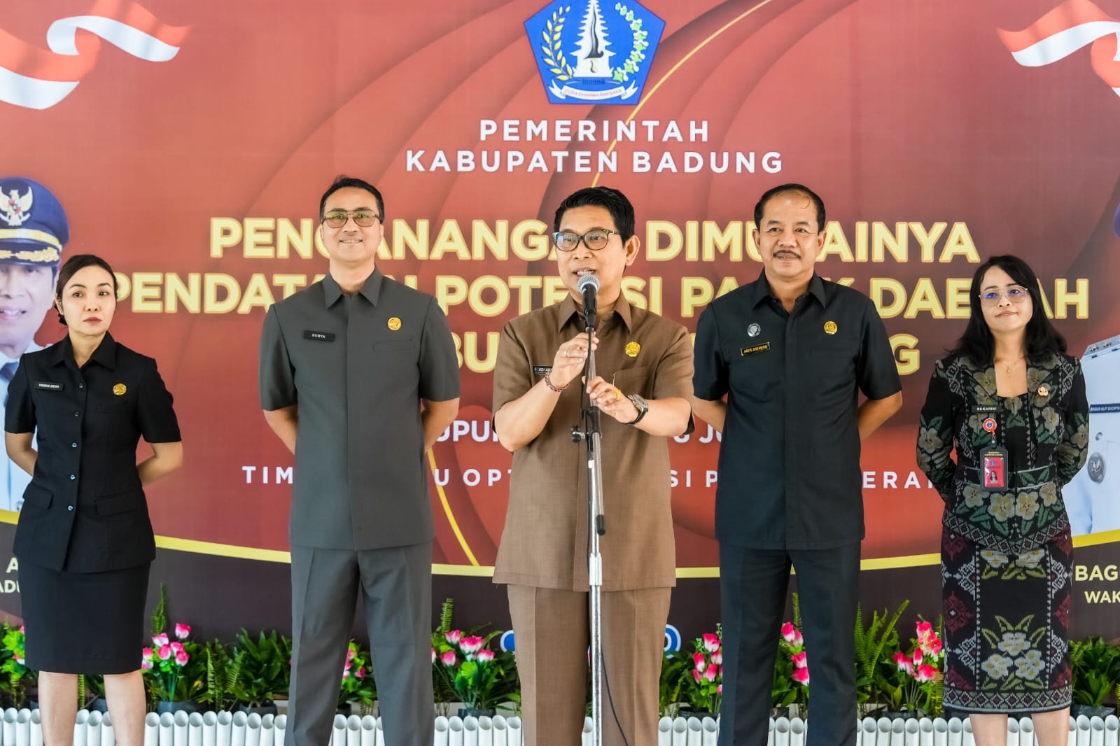 Bupati Adi Arnawa Canangkan Pendataan Potensi Pajak Daerah