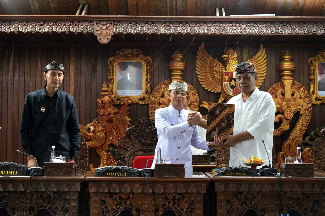 Rapat Paripurna, Bupati Satria Tadatangani Nota Kesepahaman KUA dan PPAS TA 2026