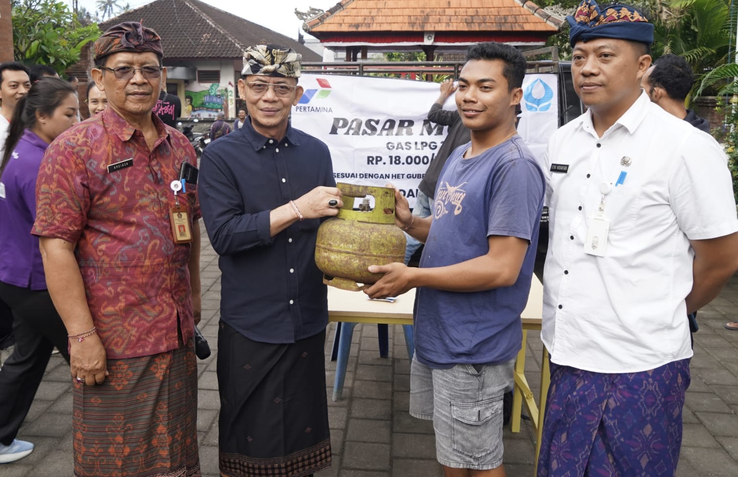 Atasi Kelangkaan LPG 3 Kg, Pemkab Klungkung Gelar Operasi Pasar