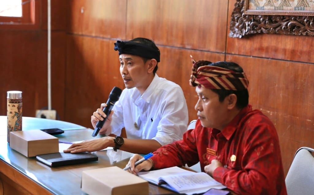 Percantik Wajah Kota, Pemkab Klungkung Akan Tertibkan Kabel Provider