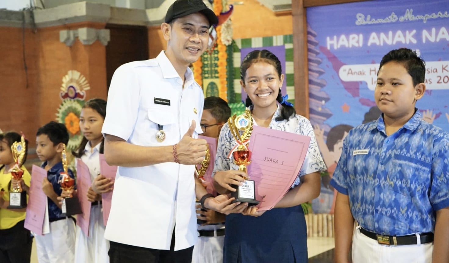 Peringatan HAN Ke-41, Wabup Tjok Surya: Mari Bangun Generasi Emas Sehat Fisik dan Mental