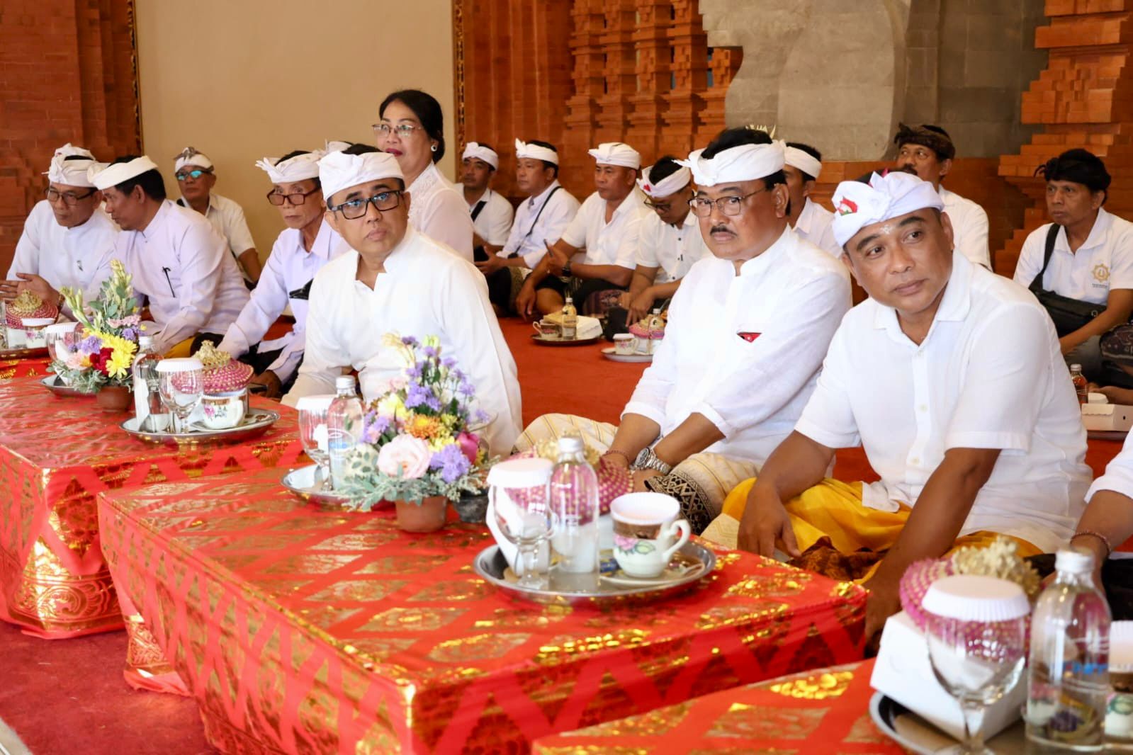 Walikota Jaya Negara Apresiasi Semengat Gotong Royong Krama Banjar Batanbuah, Kesiman Petilan