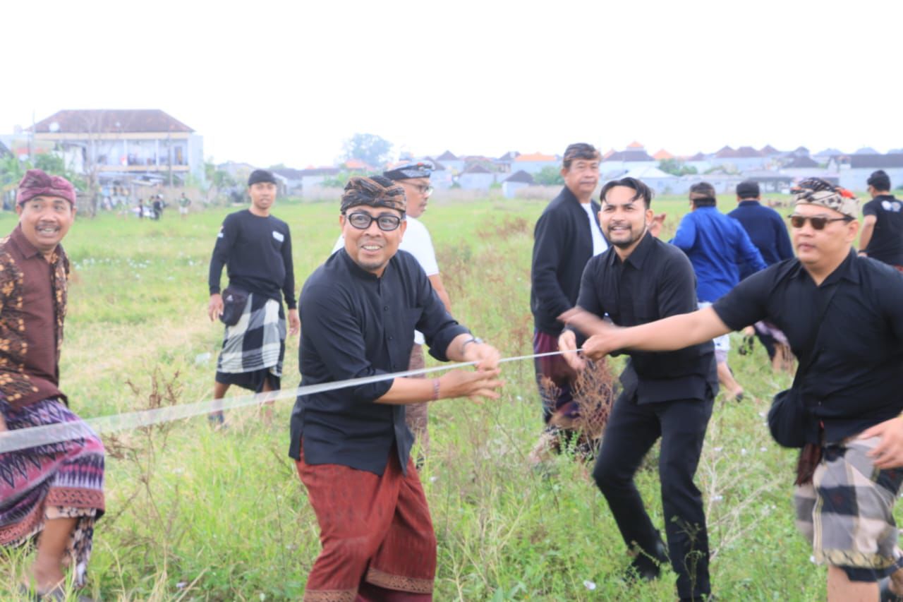 Diikuti 1.010 Peserta, Pitik Kite Festival Dibuka Wawali Kota Arya Wibawa