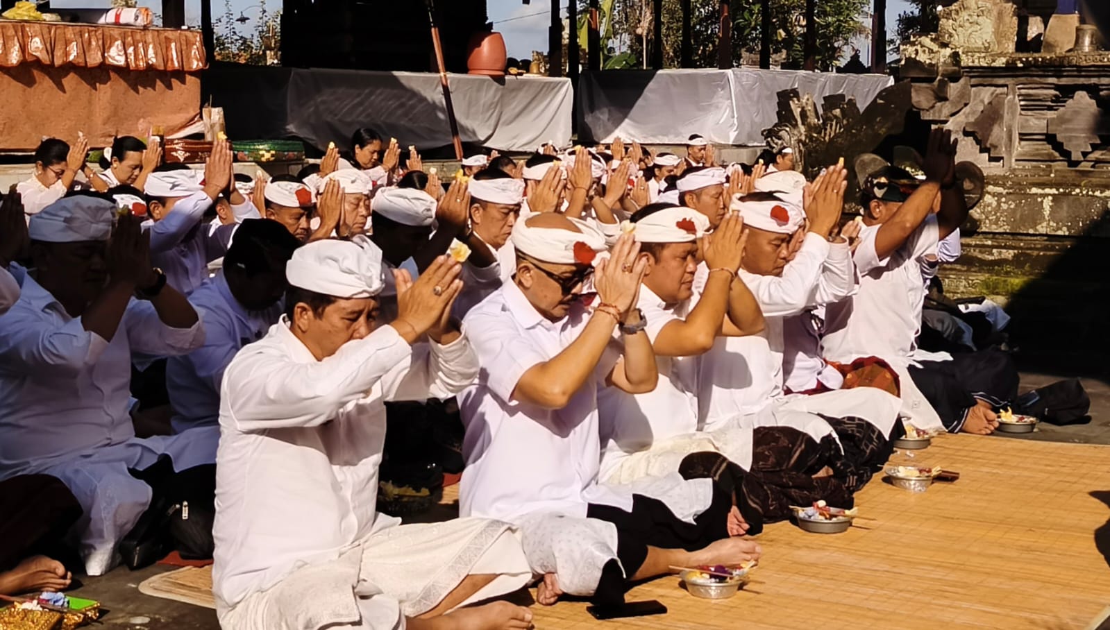 Sambut HUT Ke-80 RI, Pemkab Bangli Gelar Persembahyangan Bersama